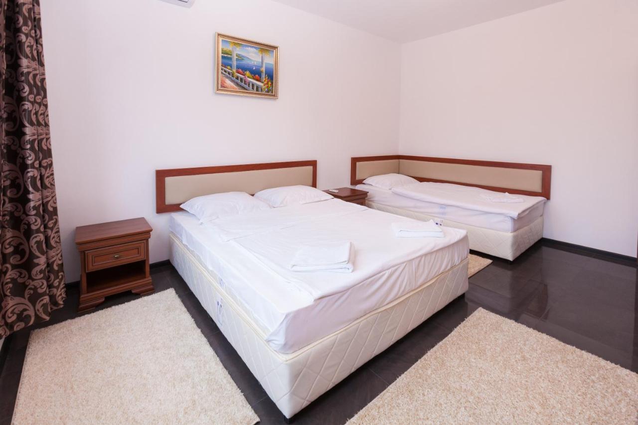 Central Beach Guest Rooms 부르가스 외부 사진