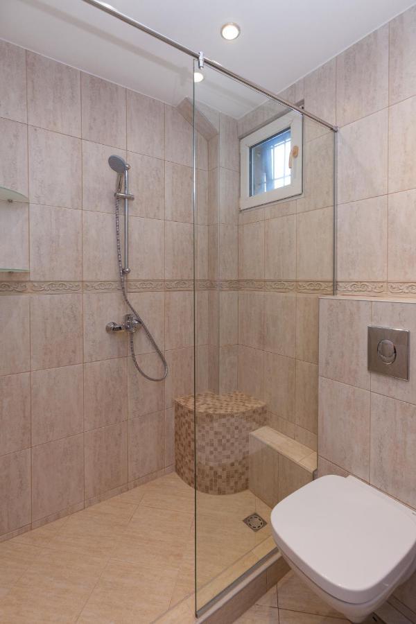 Central Beach Guest Rooms 부르가스 외부 사진