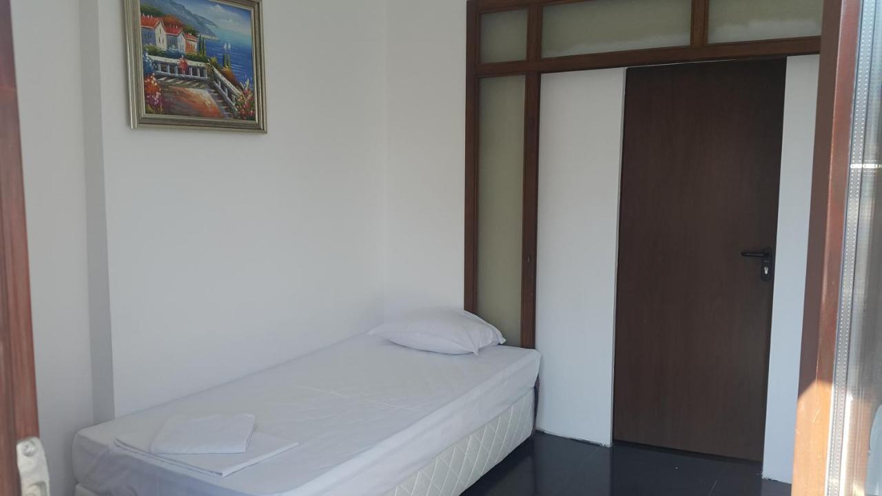Central Beach Guest Rooms 부르가스 외부 사진